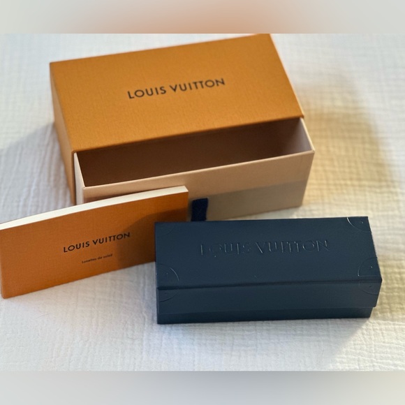 Louis Vuitton LV Waimea Sunglasses - Picture 3 of 9